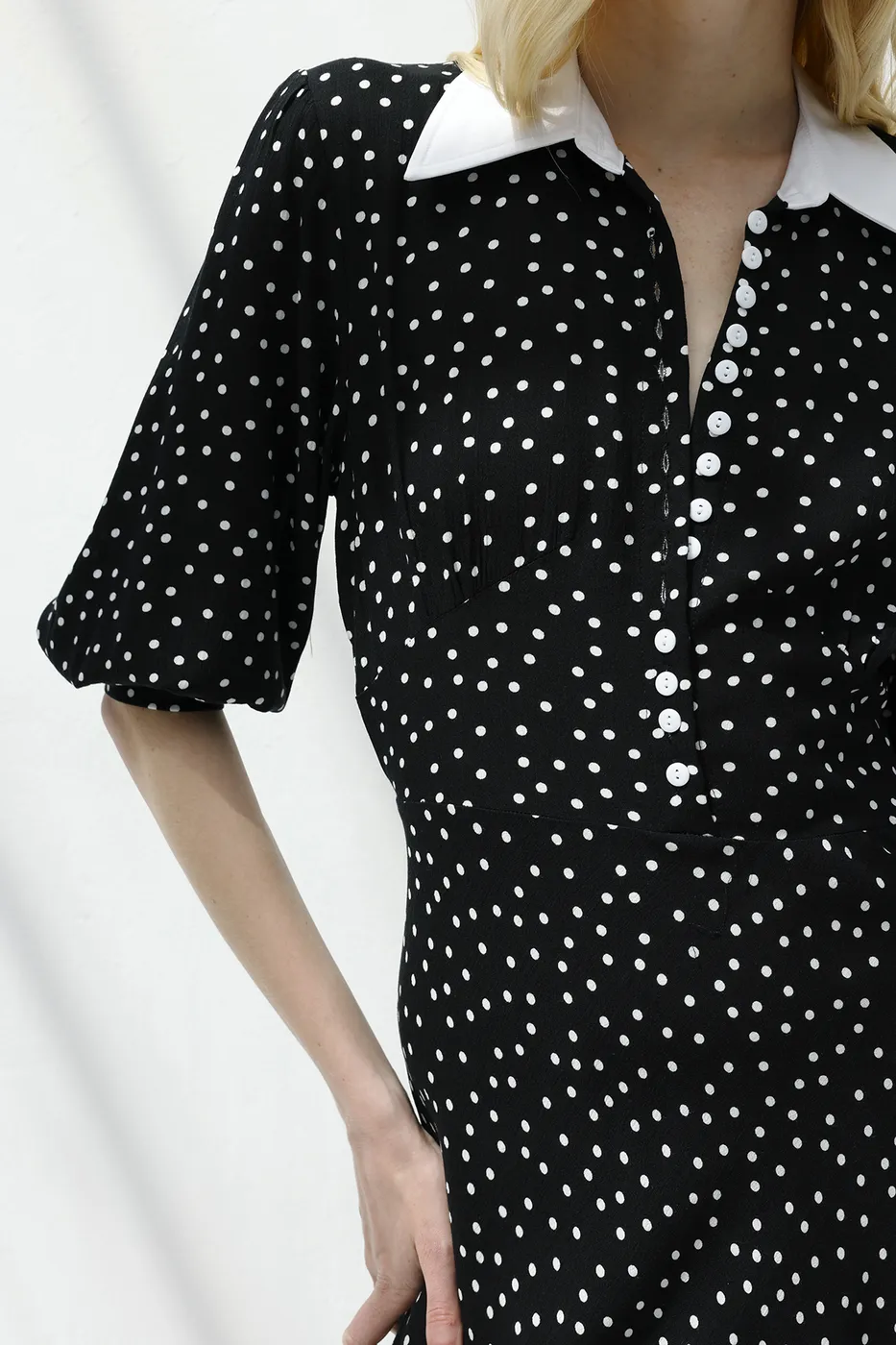 Bayan Siyah Puantiyeli Midi Elbise