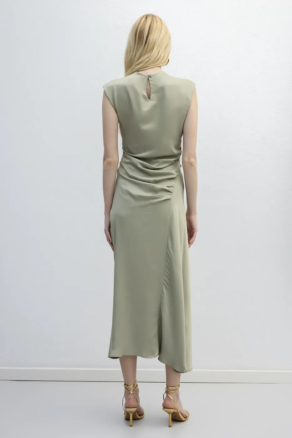 Bayan Haki Degaje Yakalı Saten Midi Elbise