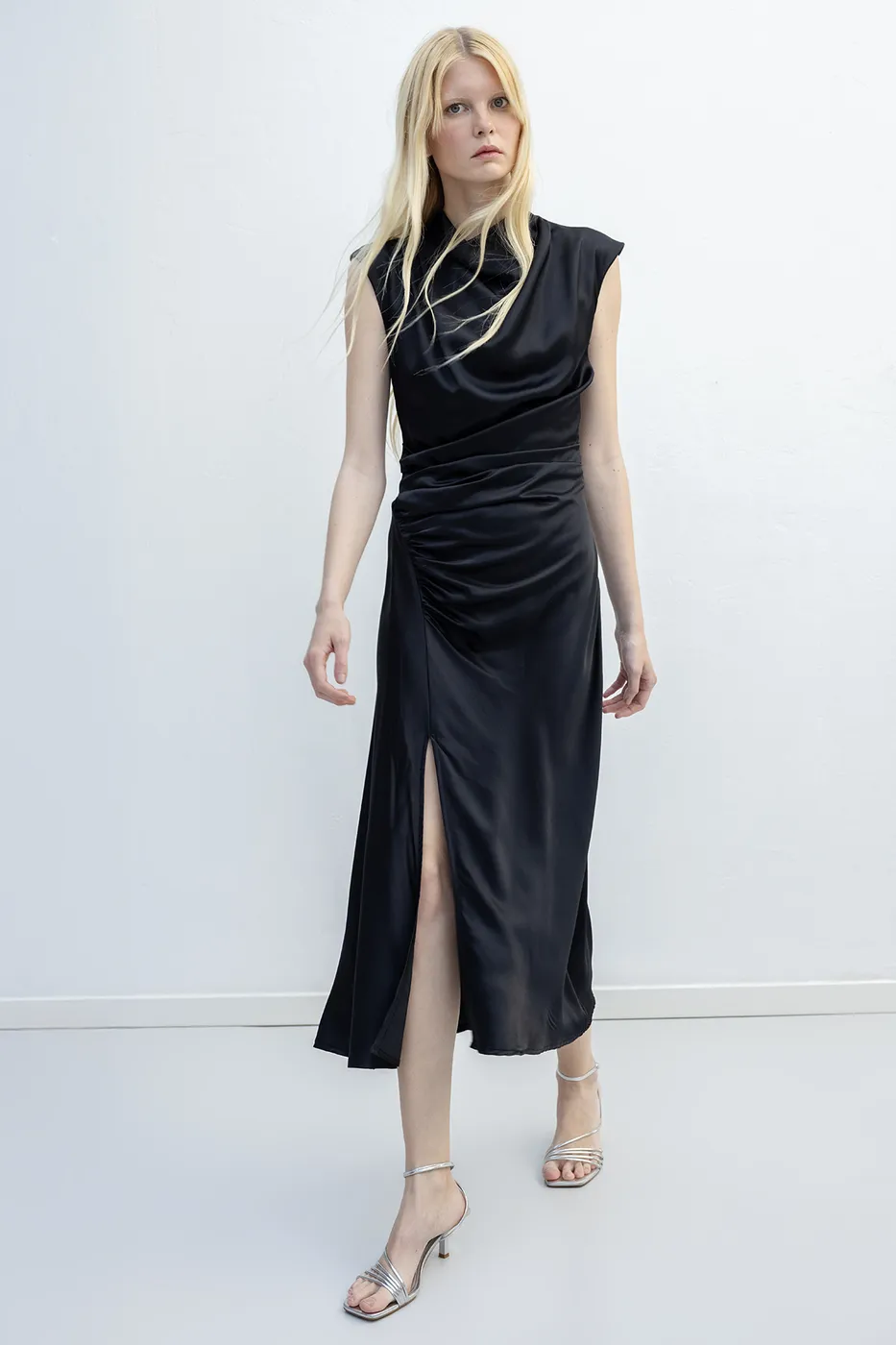 Bayan Siyah Degaje Yakalı Saten Midi Elbise