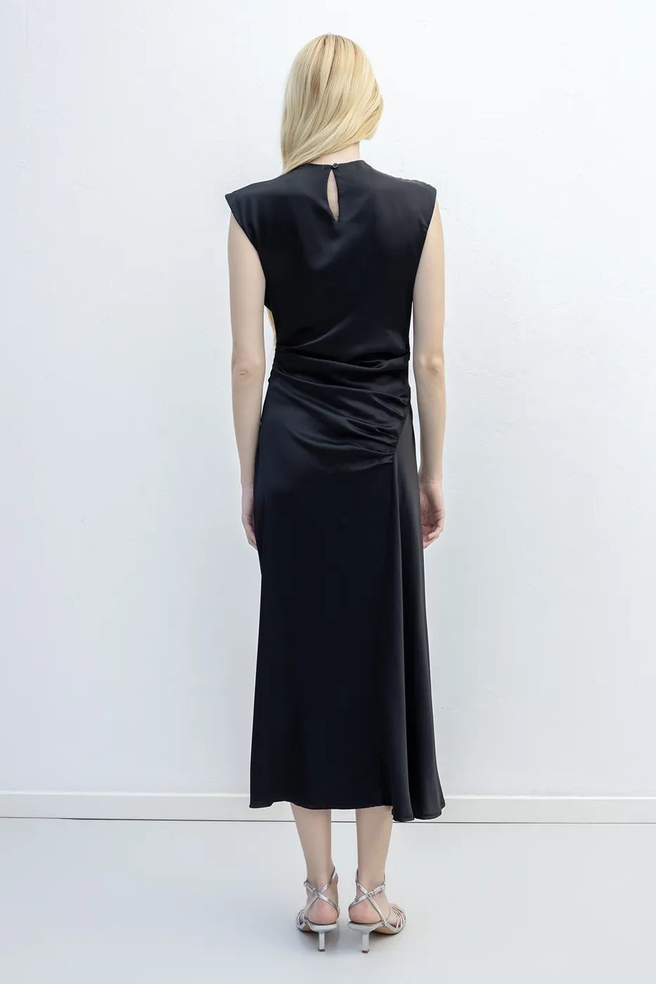 Bayan Siyah Degaje Yakalı Saten Midi Elbise