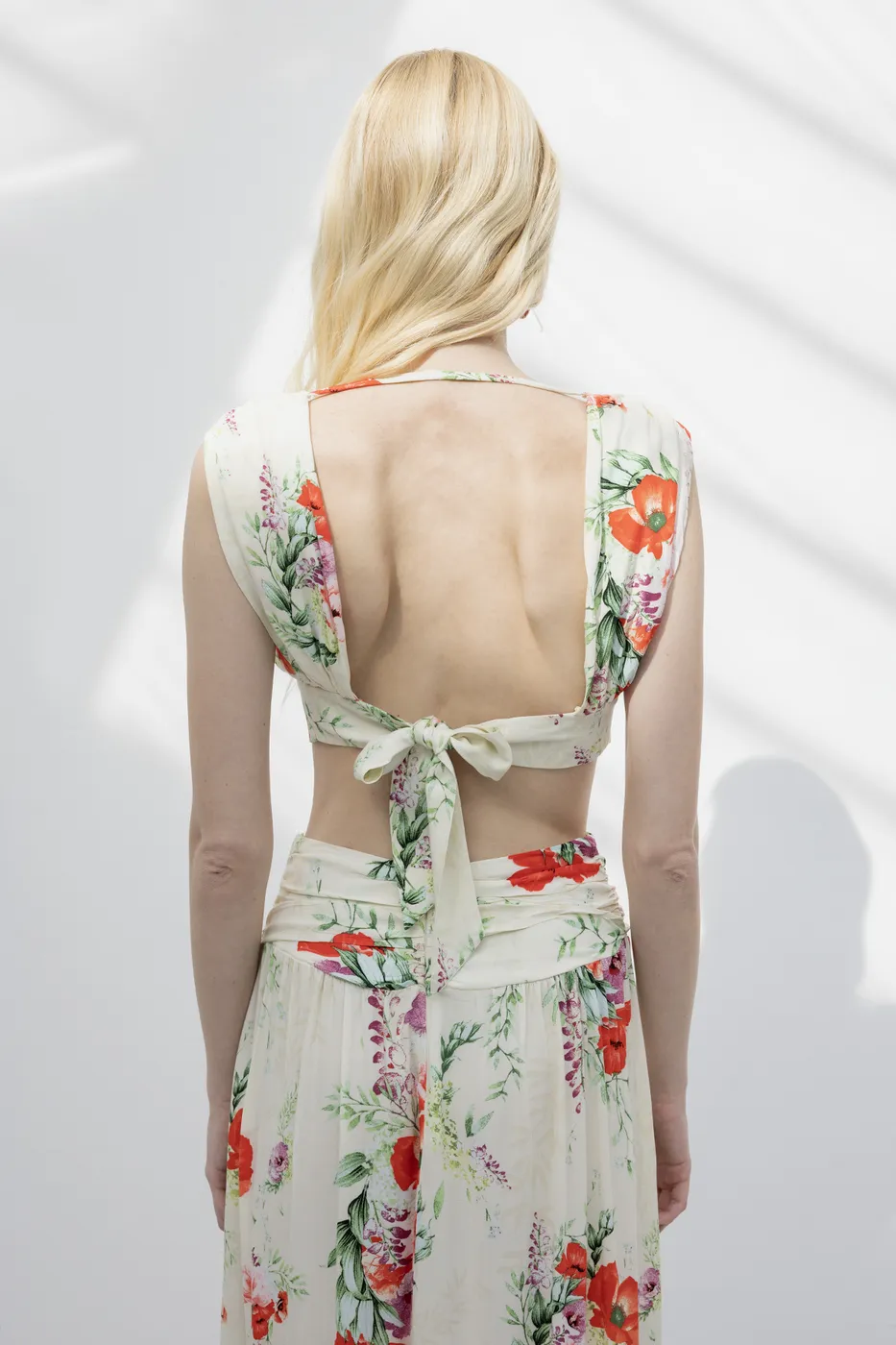 Bayan Ekru Keten Karışımlı  Derin Yaka Detaylı Bustiyer