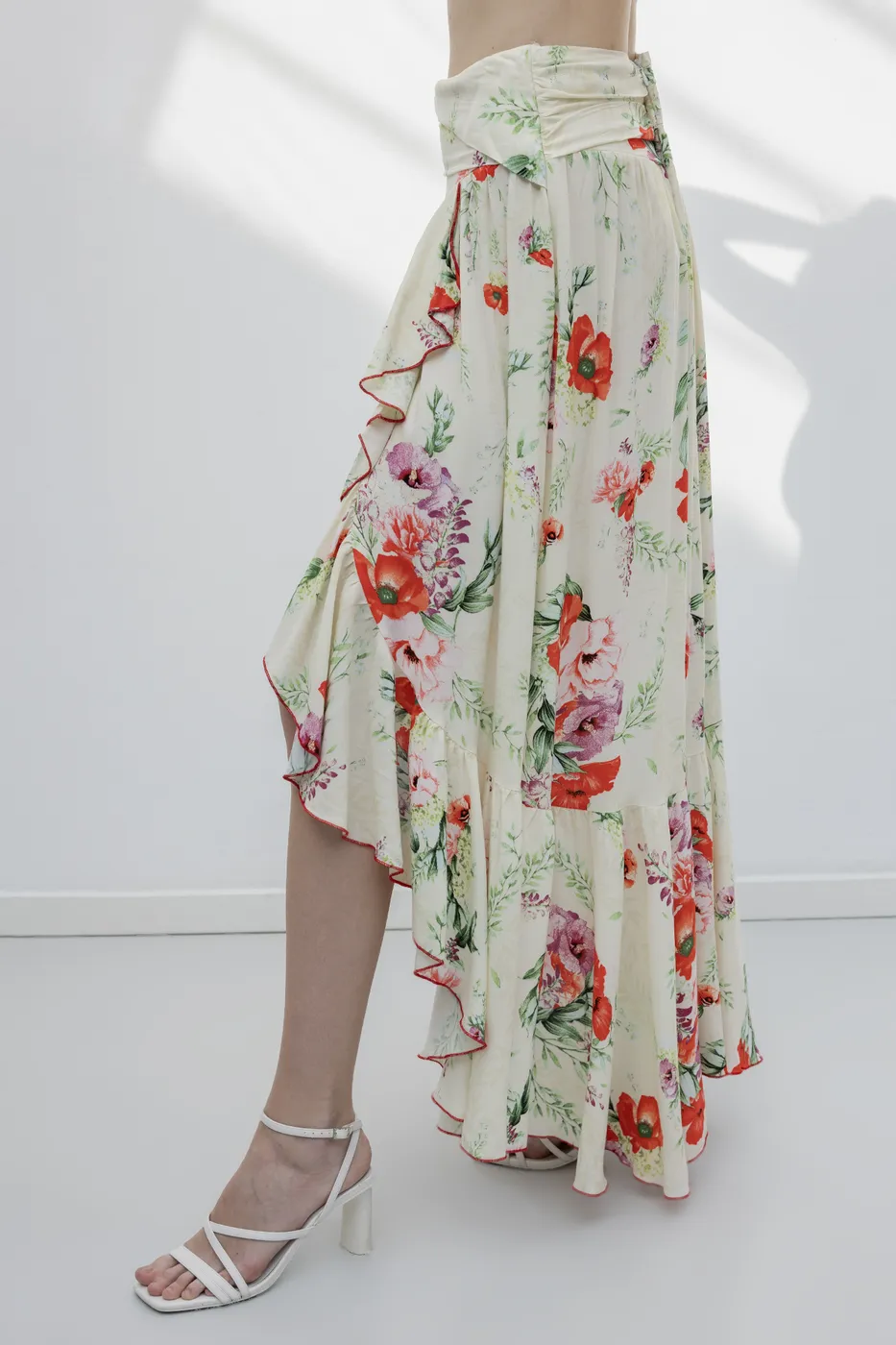 Bayan Ekru Keten Karışımlı Fırfırlı Asimetrik Midi Etek