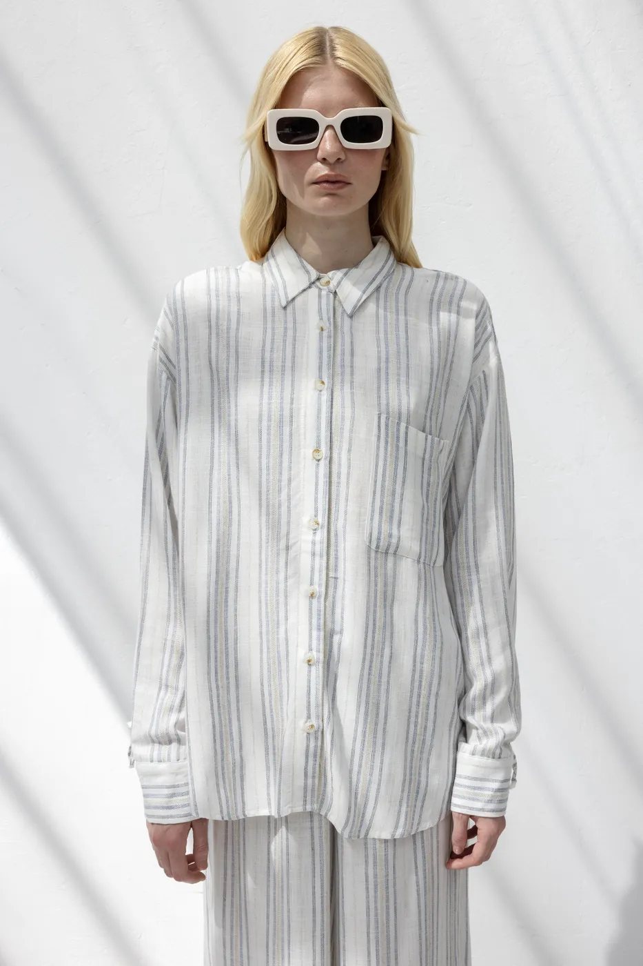 Bayan Ekru Keten Karışımlı Oversıze Gömlek