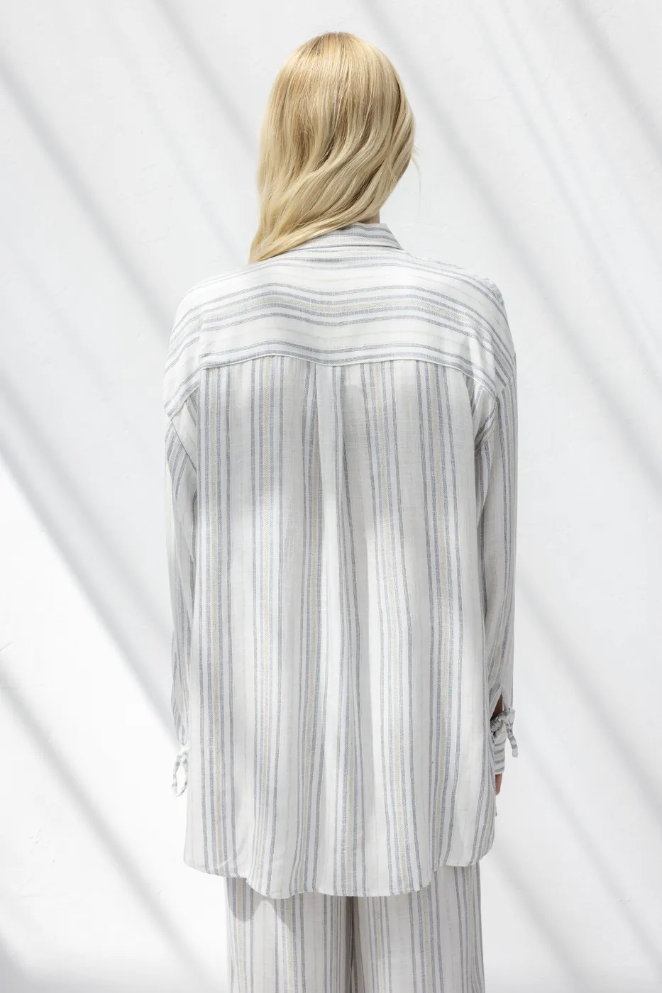 Bayan Ekru Keten Karışımlı Oversıze Gömlek