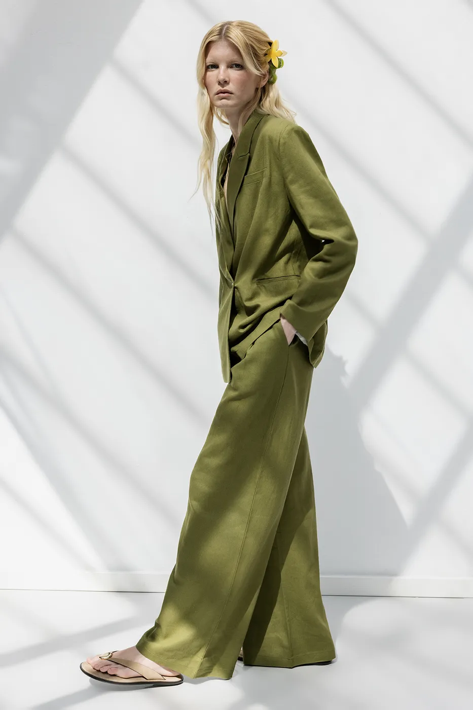 Bayan Yeşil Keten Pileli Bol Pantolon