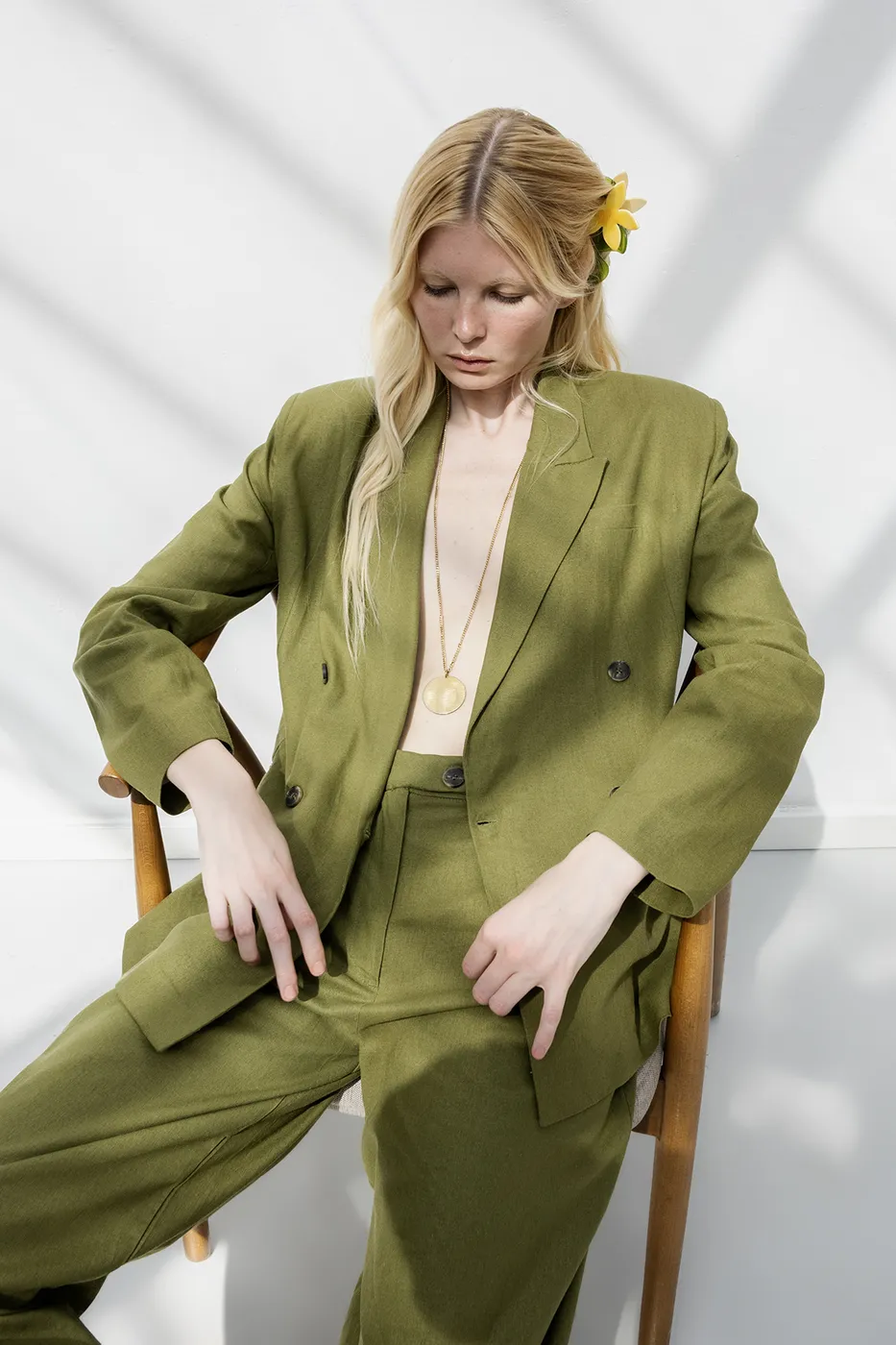 Bayan Yeşil Keten Pileli Bol Pantolon