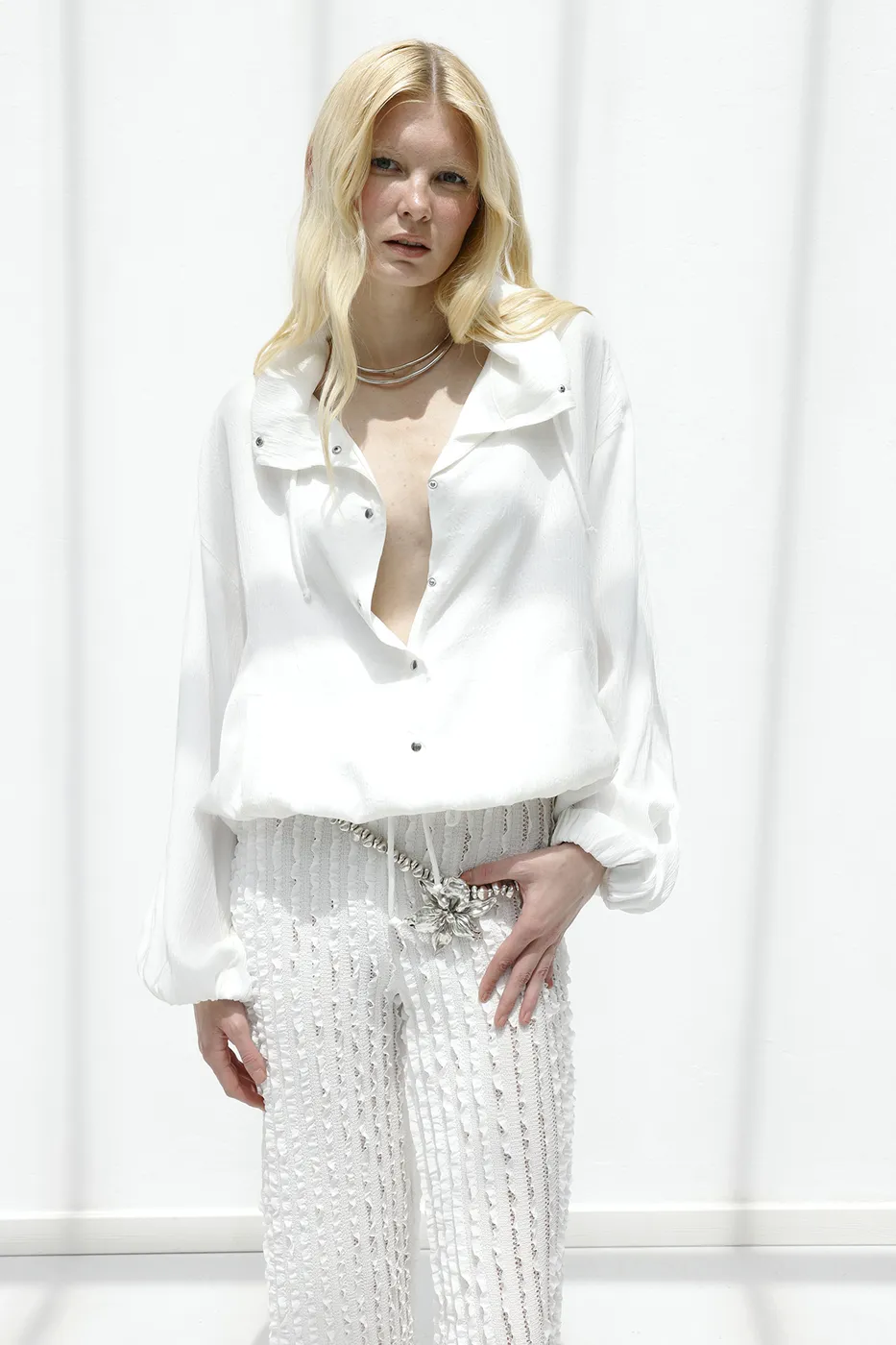 Bayan Ekru Volanlı Dökümlü Mont