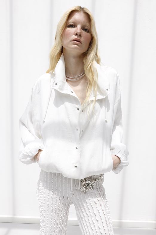 Volanlı Dökümlü Mont