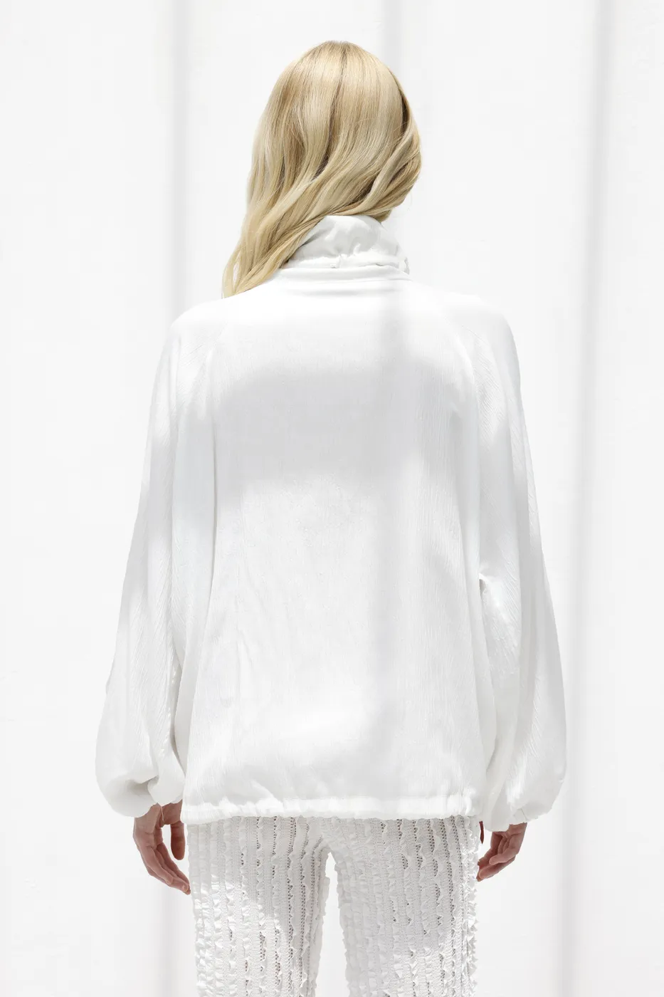 Bayan Ekru Volanlı Dökümlü Mont