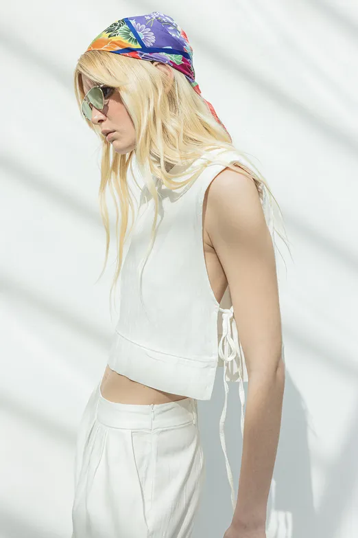 Bayan Ekru Yandan Bağcıklı Crop Keten Bluz - BSL