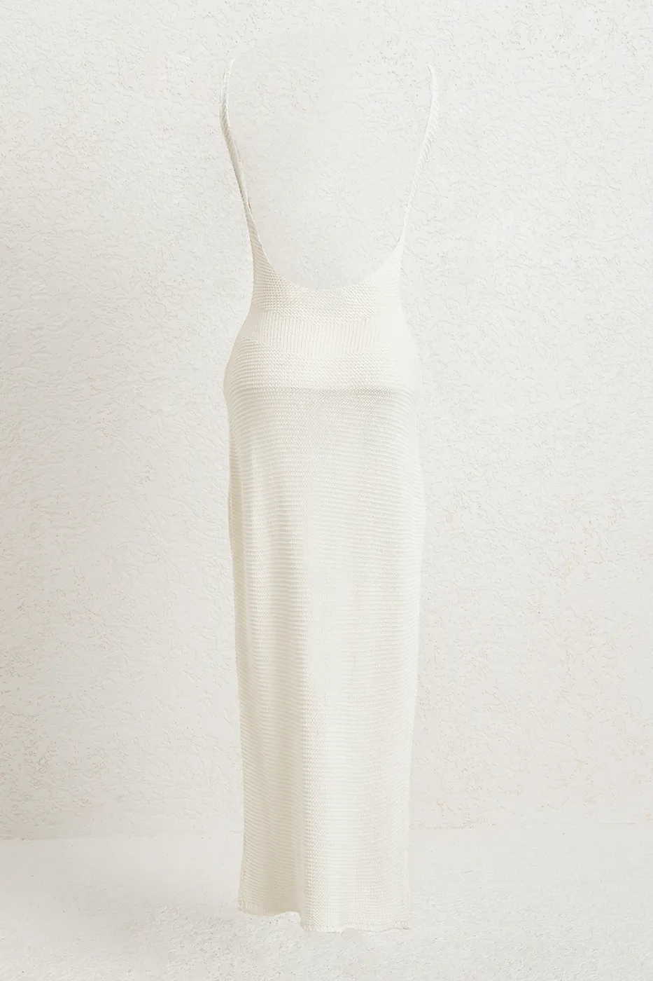 Bayan Beyaz Askılı  Örme Midi Elbise