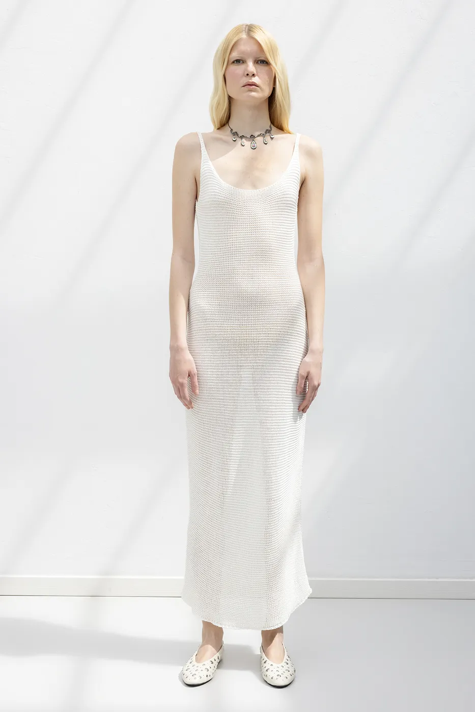 Bayan Beyaz Askılı  Örme Midi Elbise