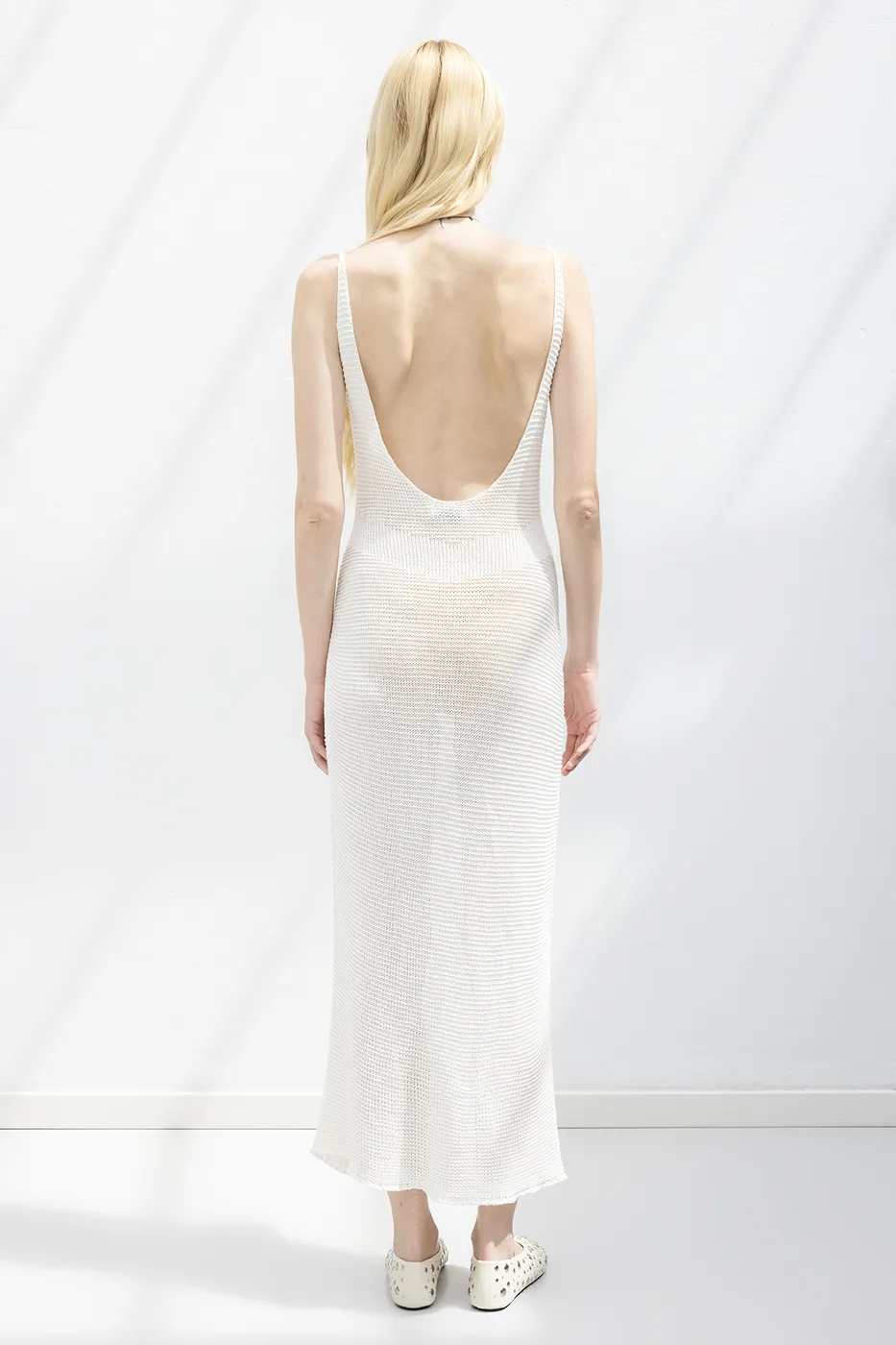 Bayan Beyaz Askılı  Örme Midi Elbise