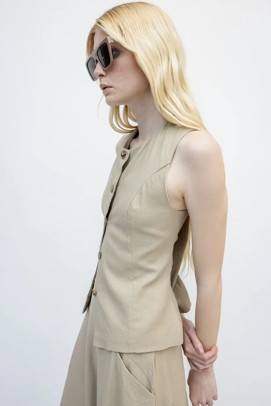 Bayan Bej Keten Slim Yelek