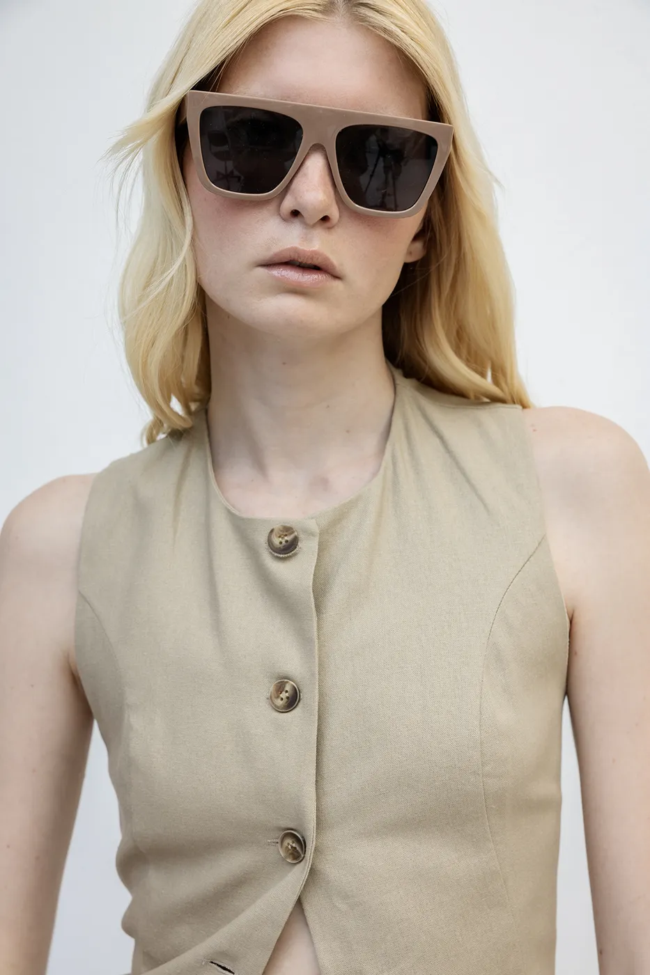 Bayan Bej Keten Slim Yelek