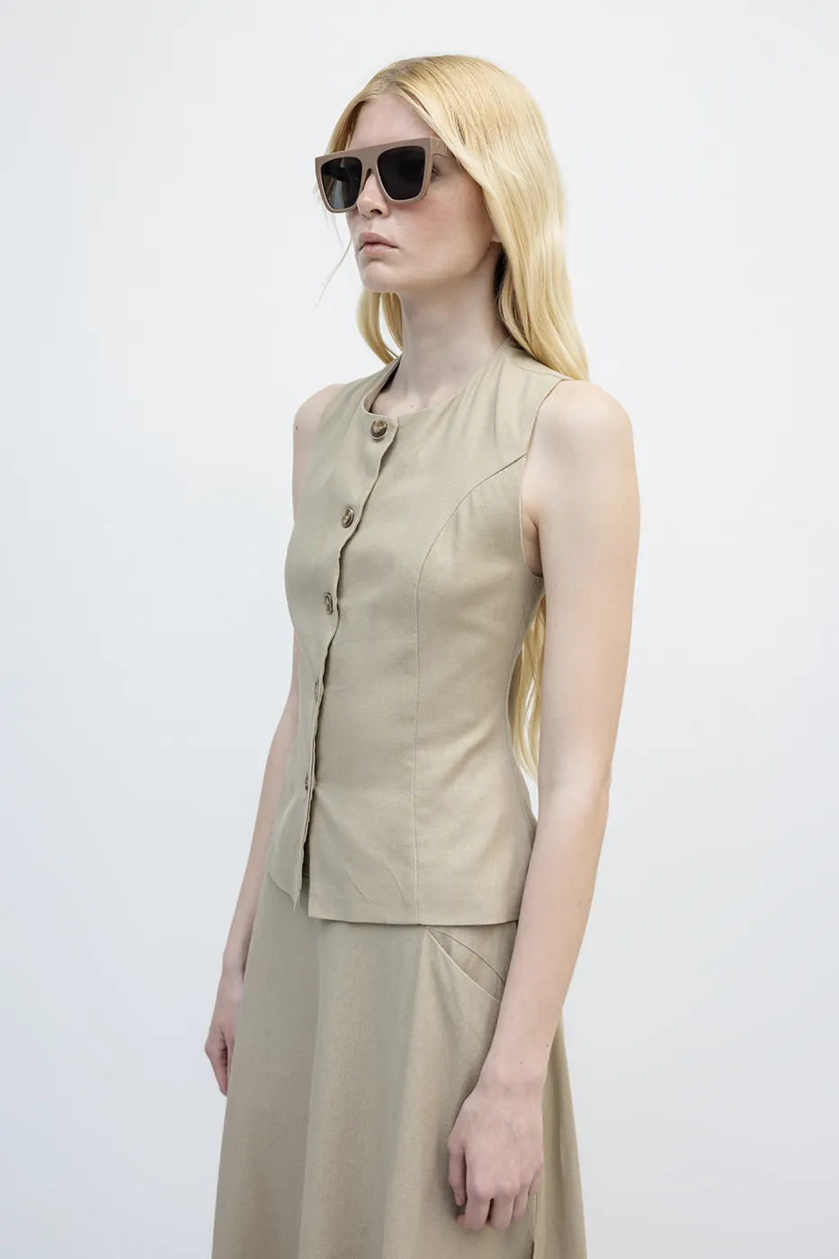 Bayan Bej Keten Slim Yelek