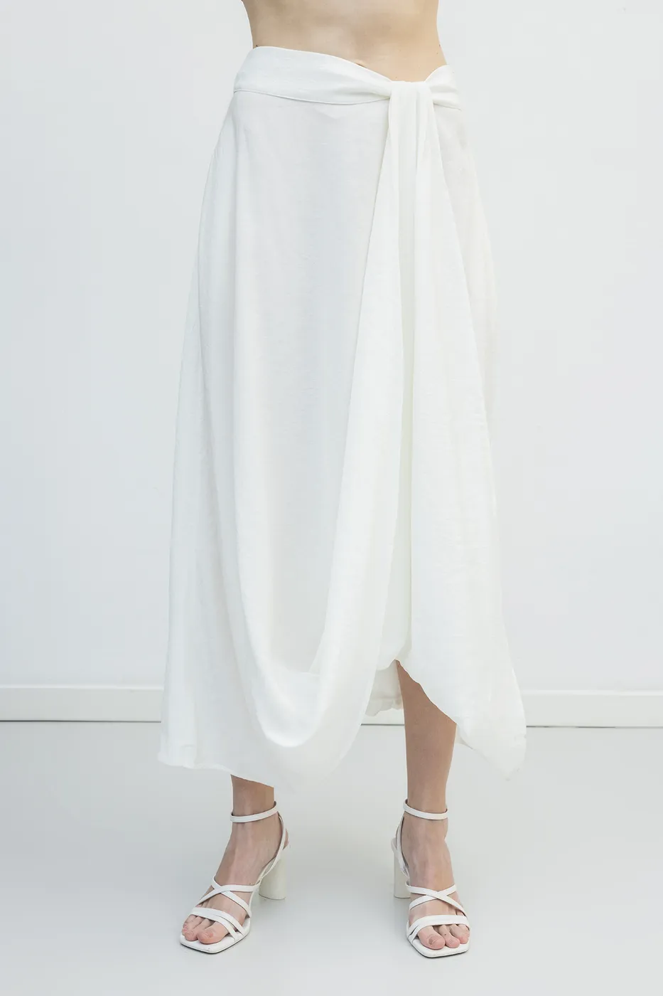 Bayan Beyaz Balon Etek