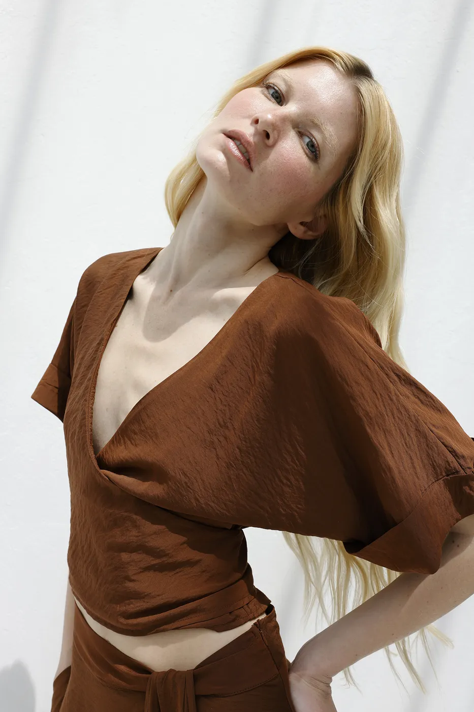 Bayan Kahverengi Kruvaze Kapama Bağlamalı Bluz