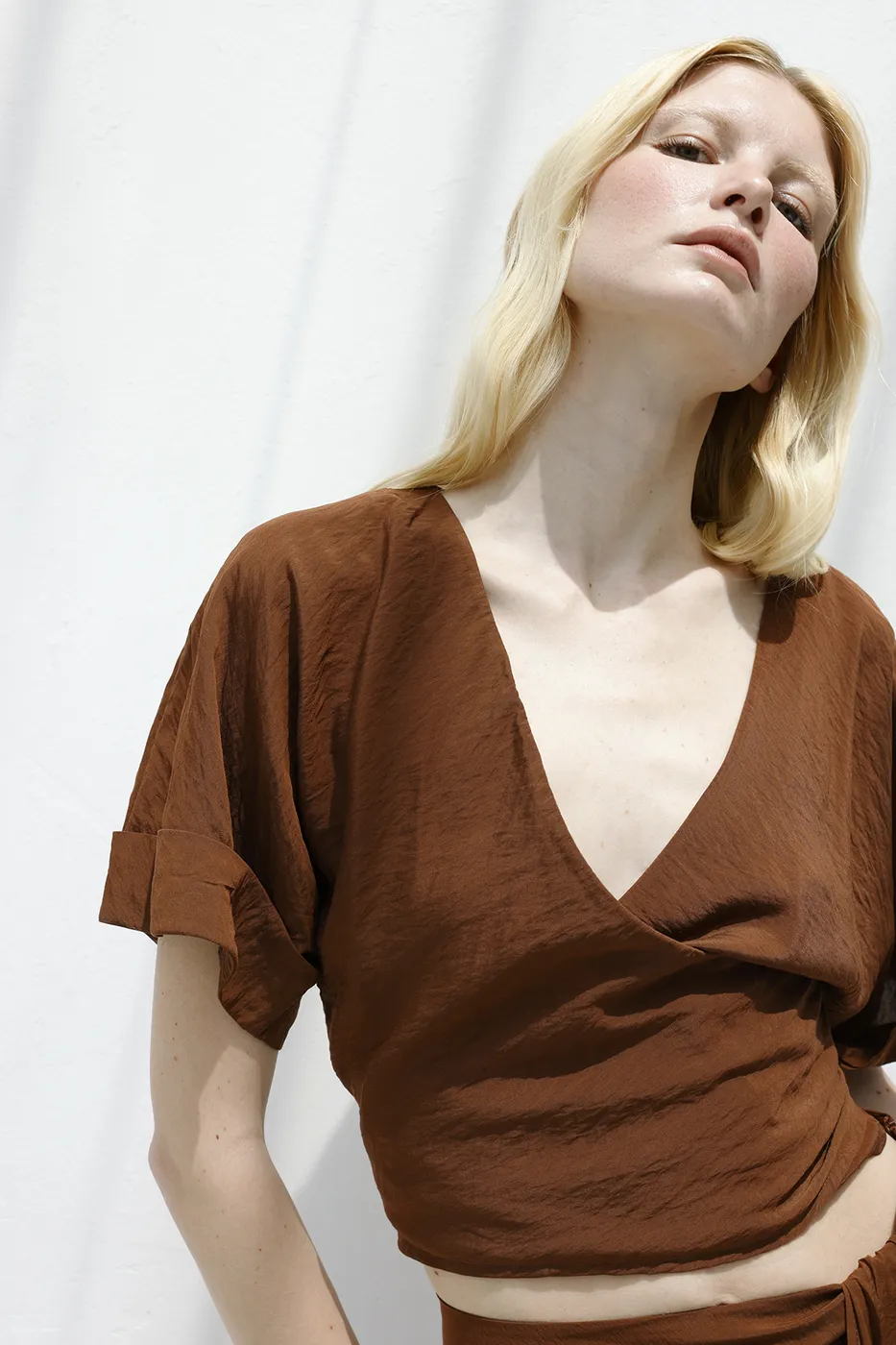 Bayan Kahverengi Kruvaze Kapama Bağlamalı Bluz