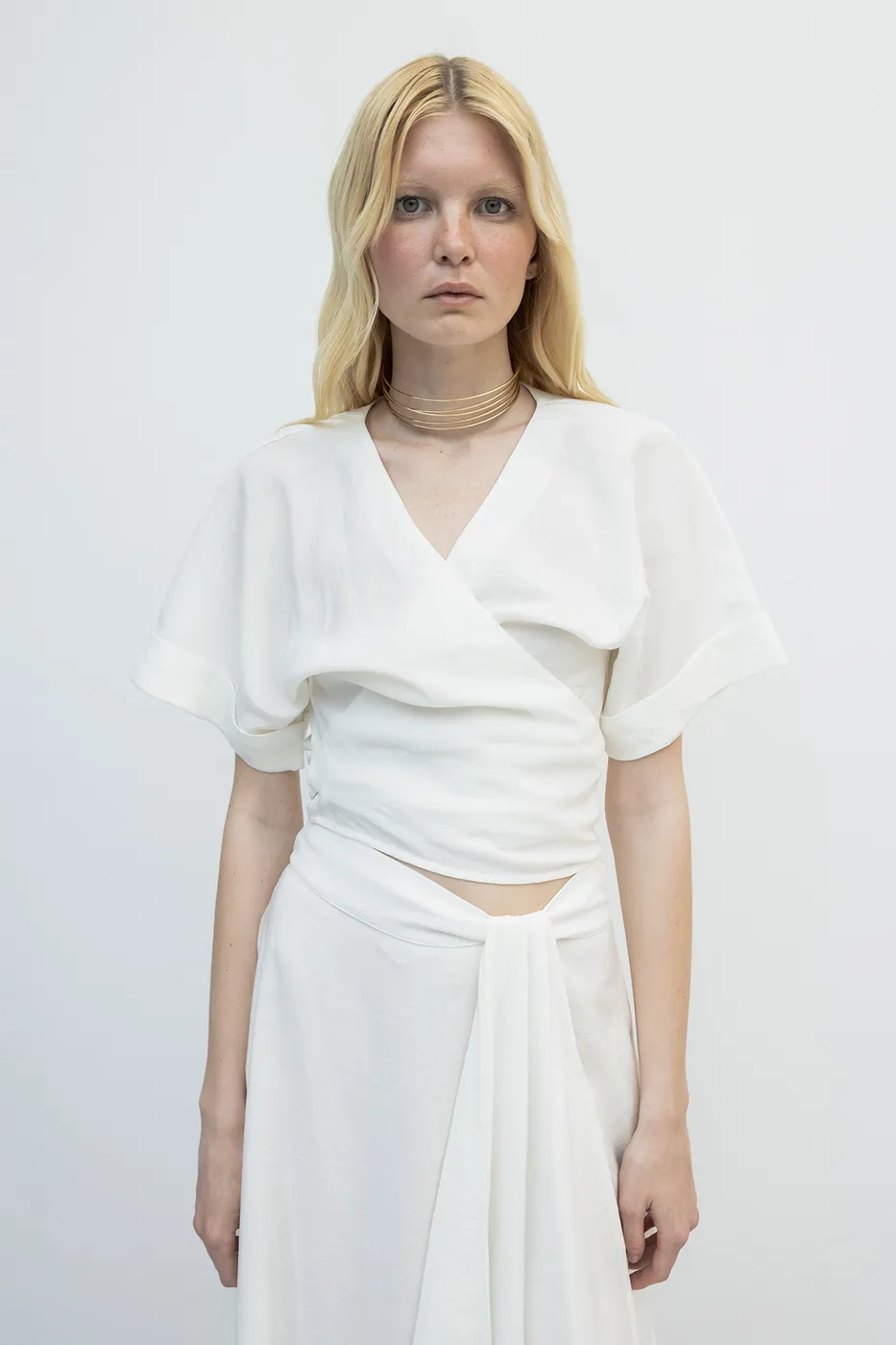 Bayan Beyaz Kruvaze Kapama Bağlamalı Bluz