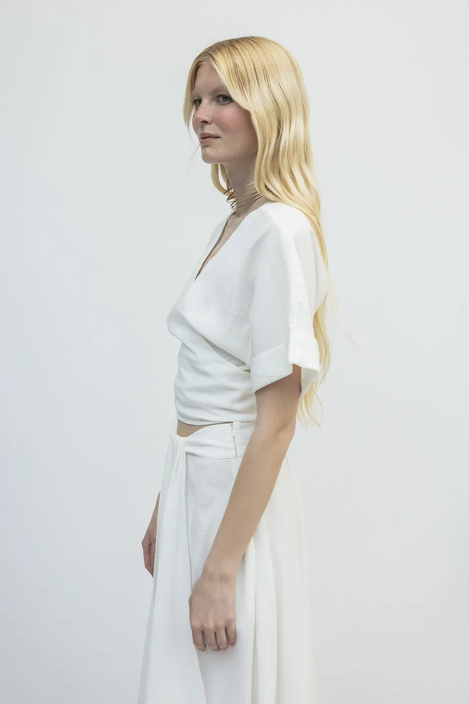 Bayan Beyaz Kruvaze Kapama Bağlamalı Bluz