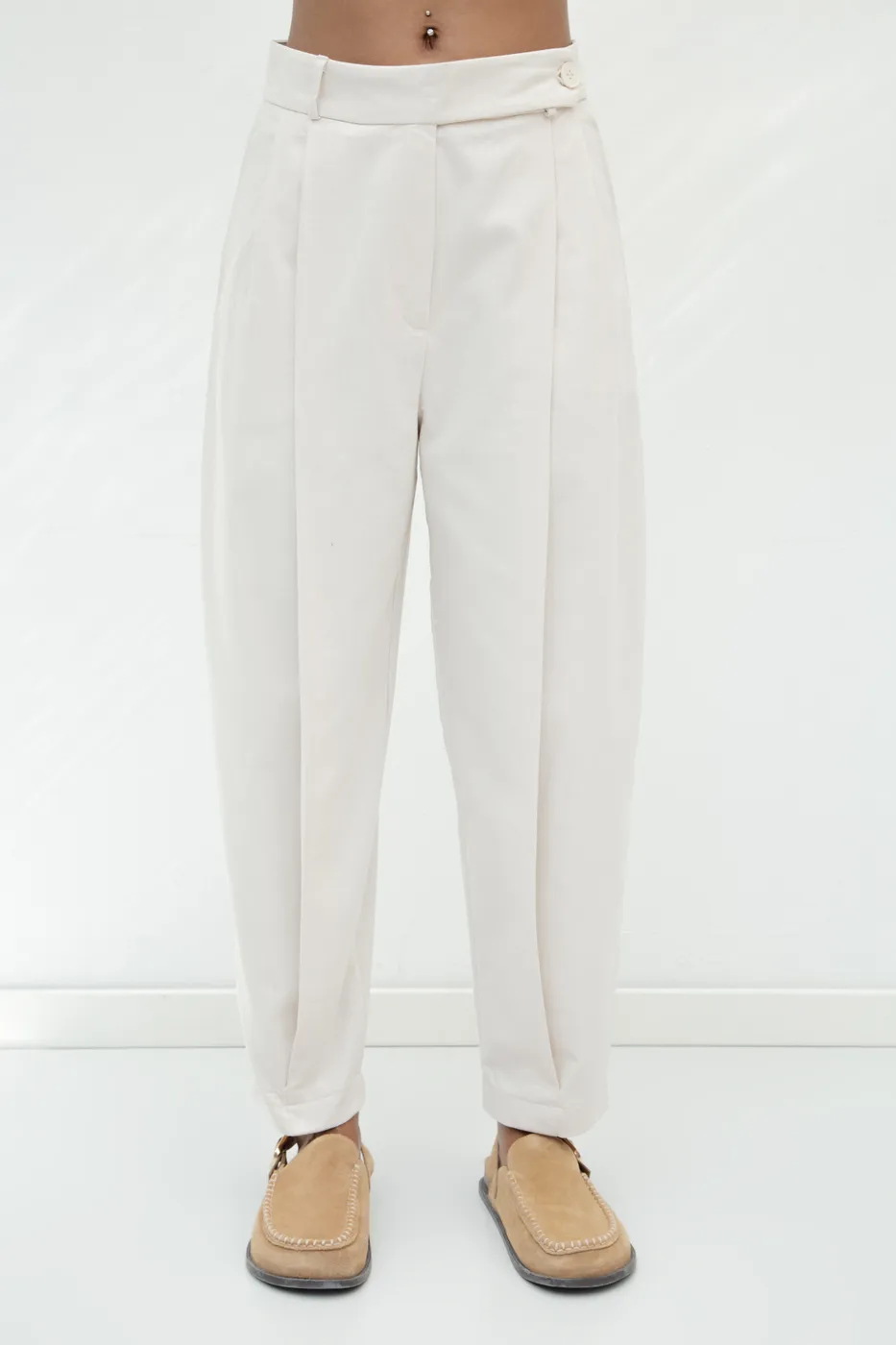 Bayan Bej Pileli Havuç Pantolon