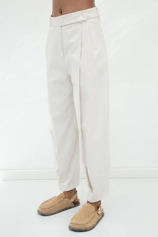 Bayan Bej Pileli Havuç Pantolon - BSL