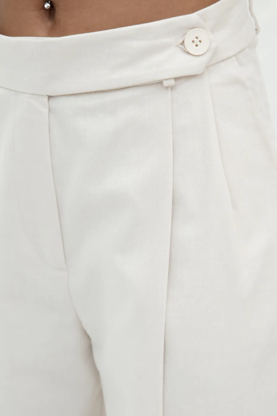 Bayan Bej Pileli Havuç Pantolon