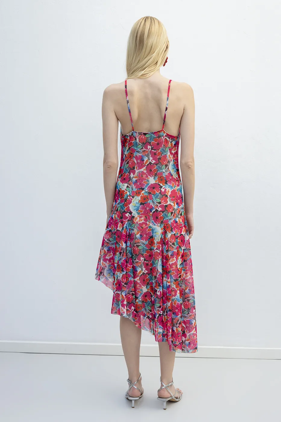 Bayan Pembe Asimetrik Etek Detaylı Midi Elbise