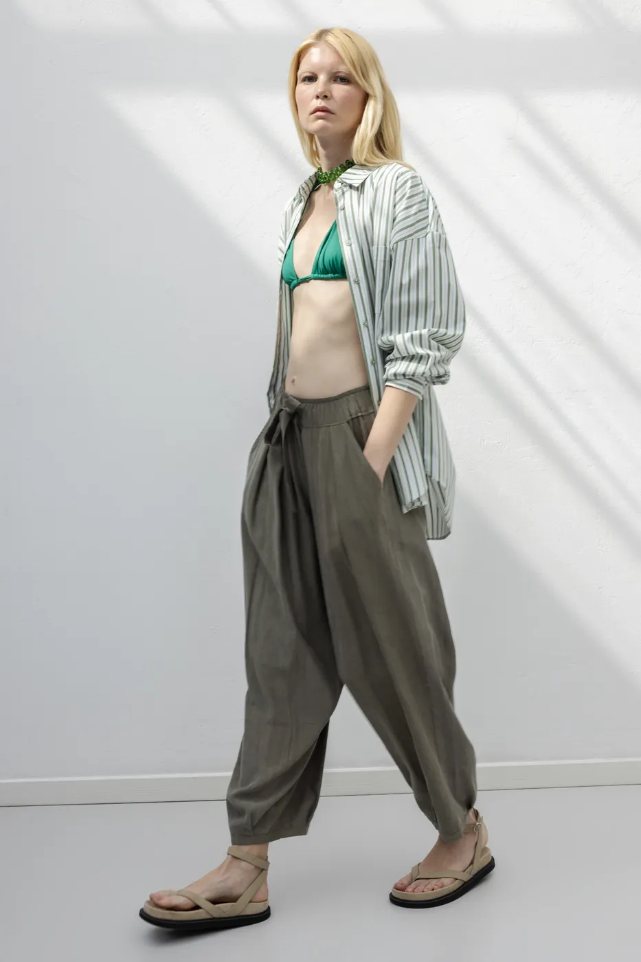 Bayan Haki Tencel Pileli Şalvar Pantolon