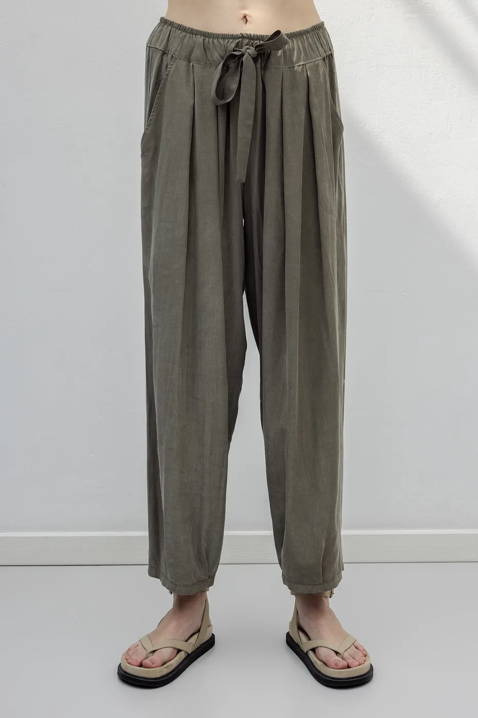 Bayan Haki Tencel Pileli Şalvar Pantolon