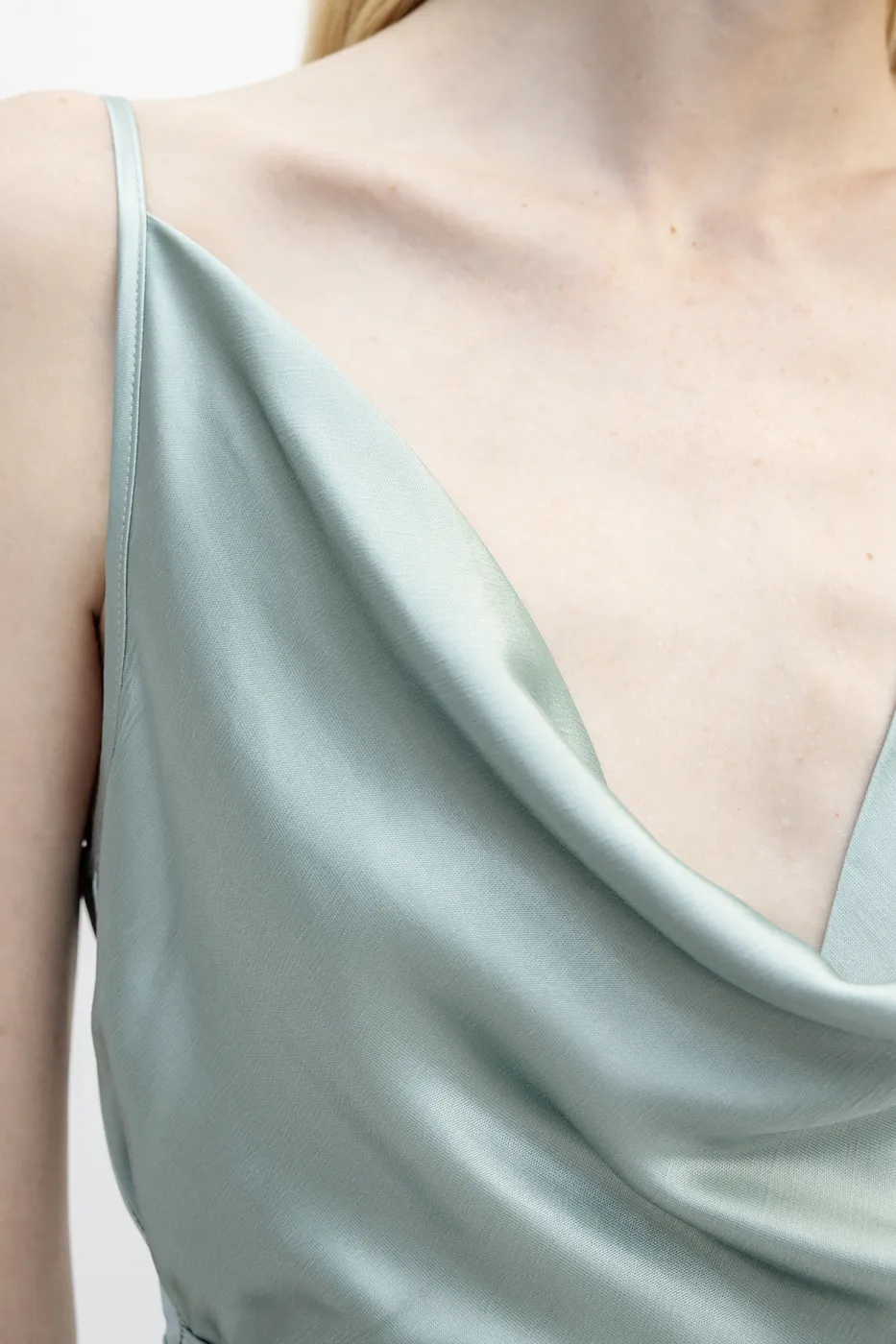 Bayan Yeşil Degaje Yakalı Midi Saten Elbise