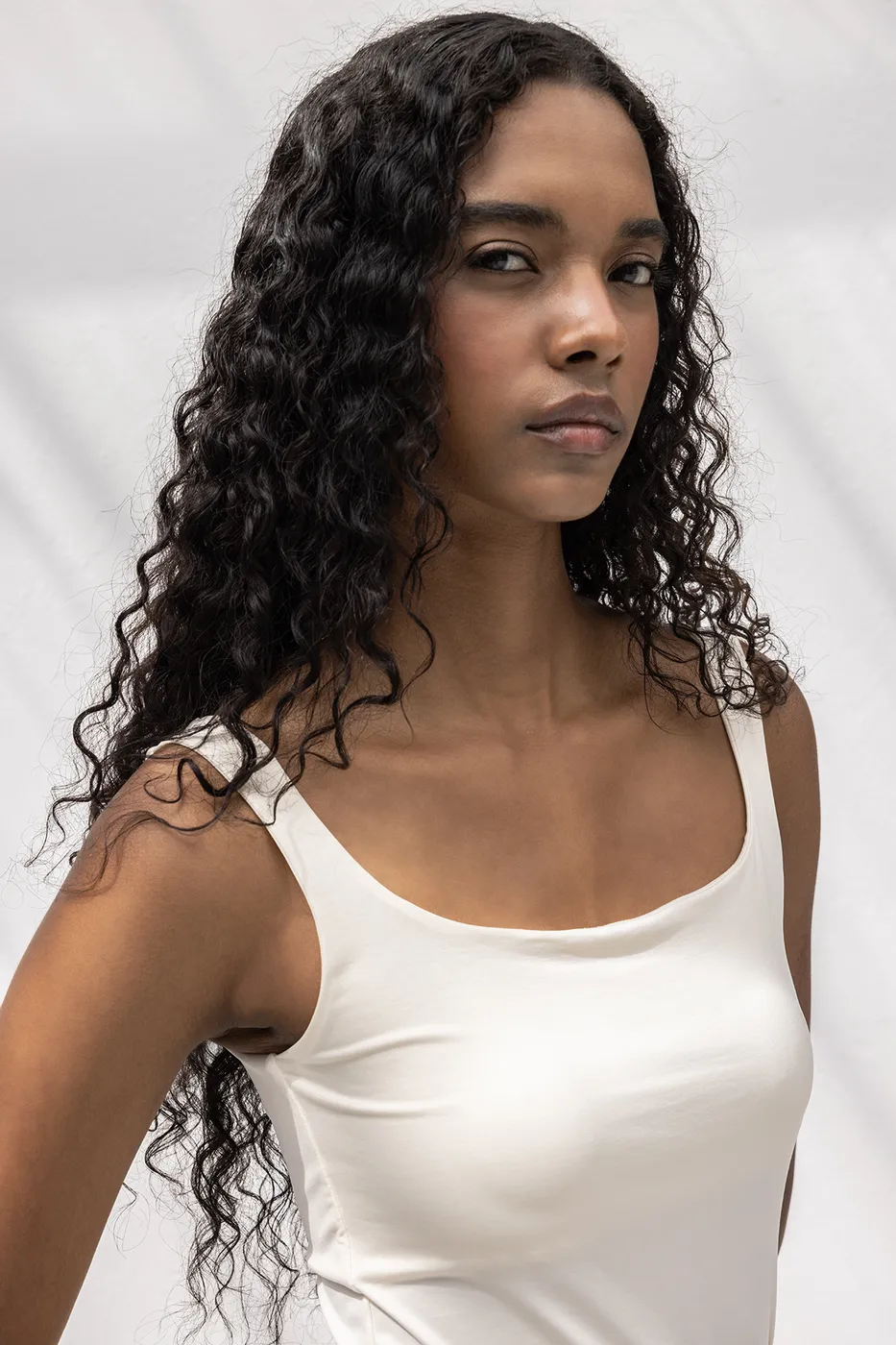 Bayan Beyaz Kare Yaka Atlet Top