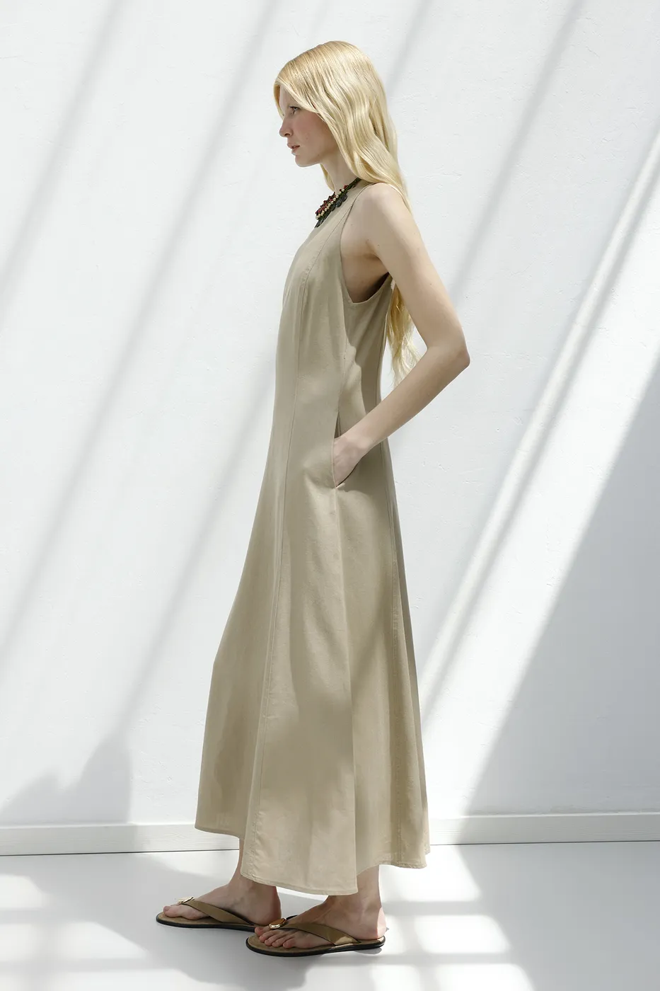 Bayan Bej Keten Midi Kolsuz Elbise