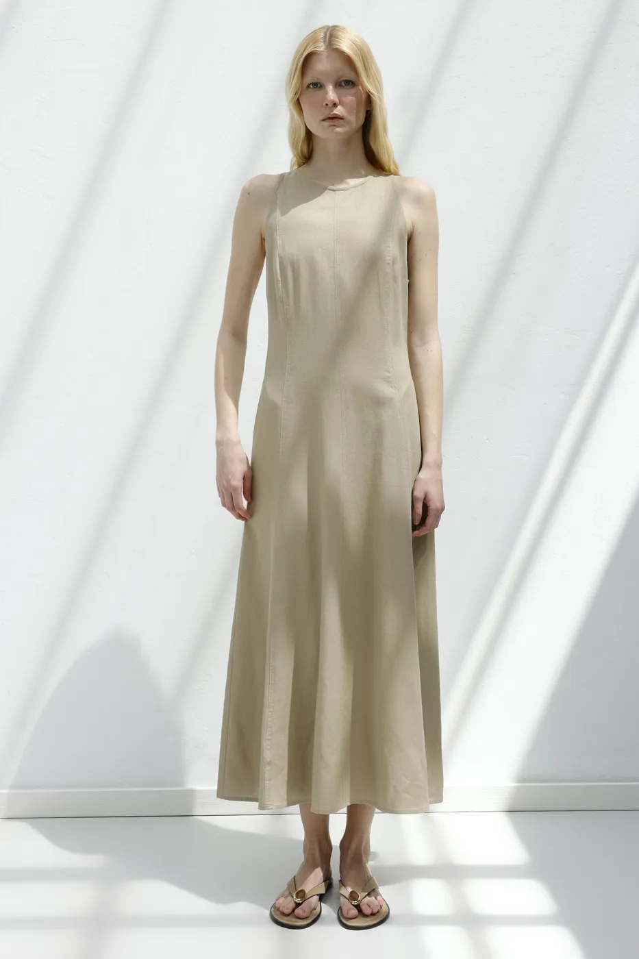 Bayan Bej Keten Midi Kolsuz Elbise