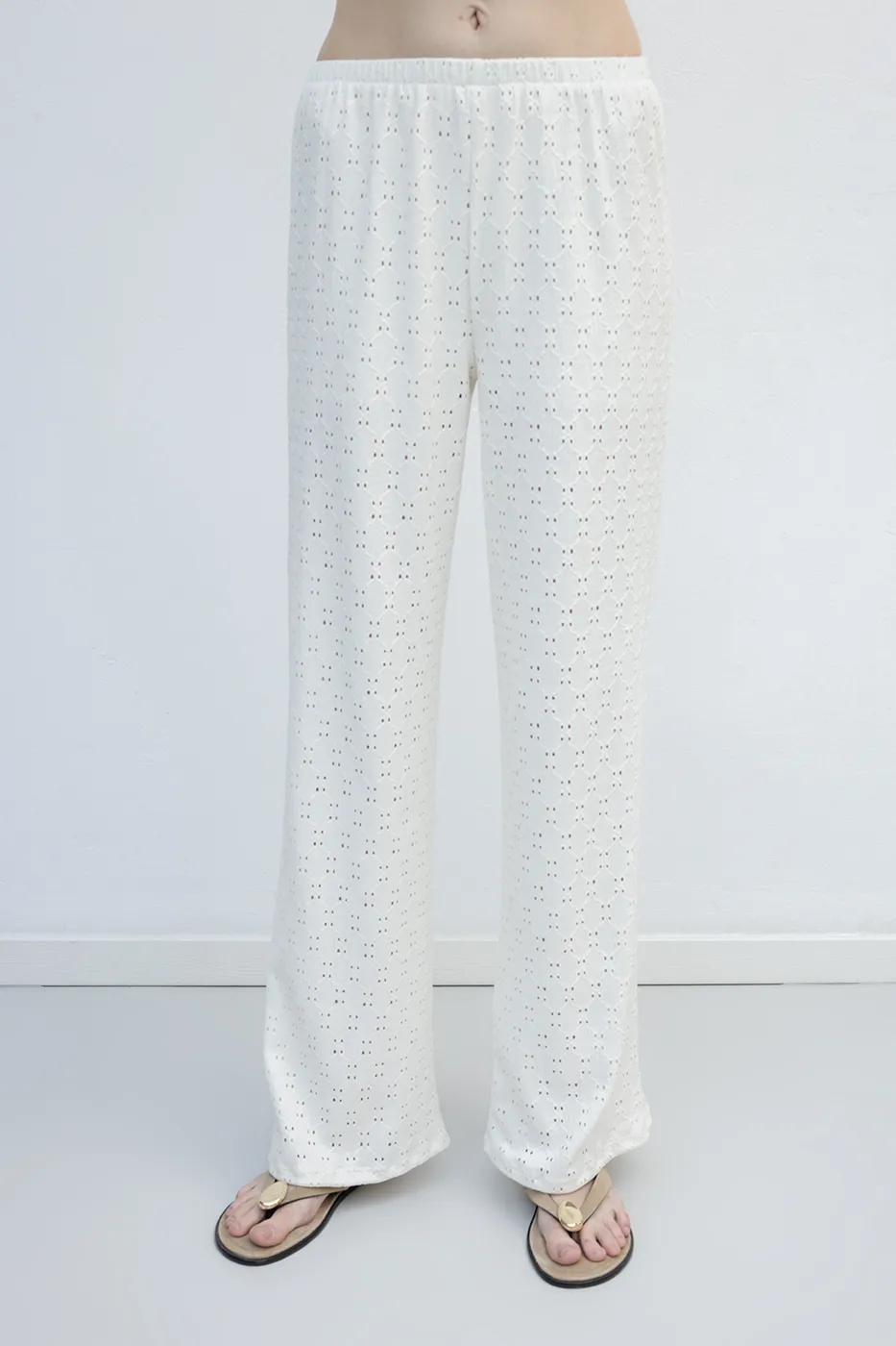 Bayan Beyaz Brode Düz Kesim Pantolon