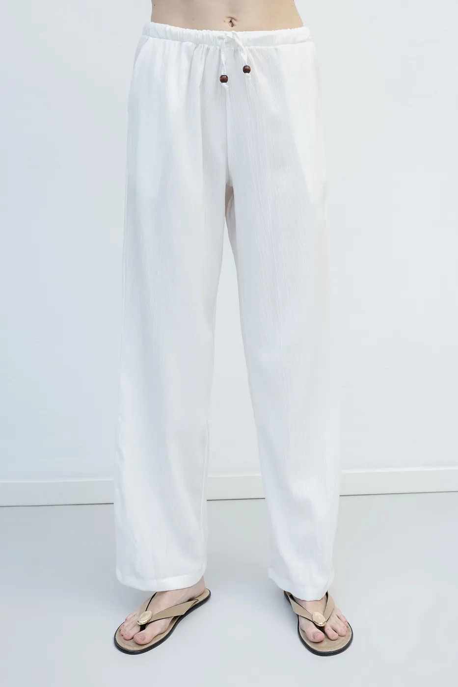 Bayan Beyaz Rahat Kesim Pantolon