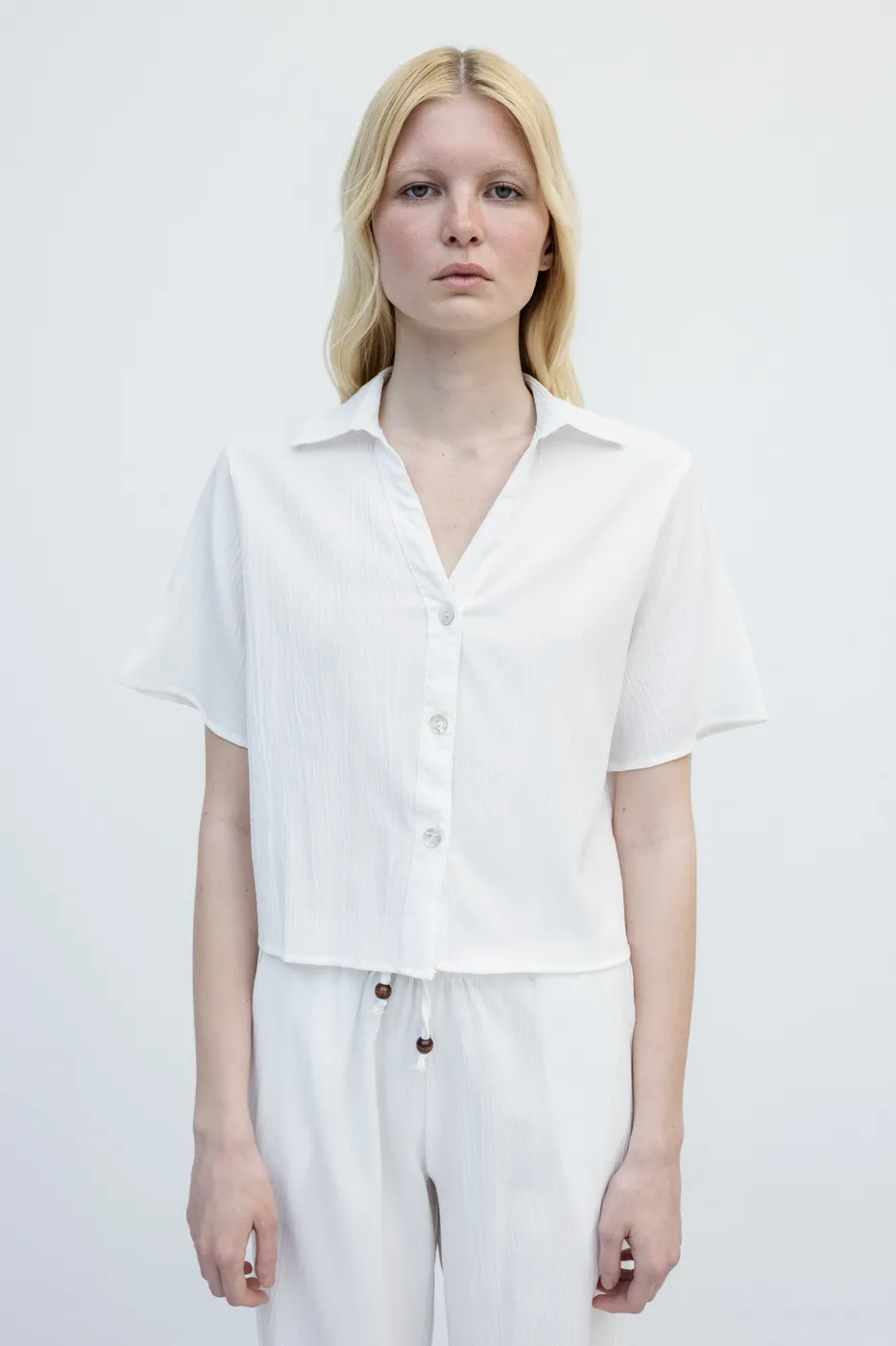 Bayan Beyaz Kısa Kollu Gömlek