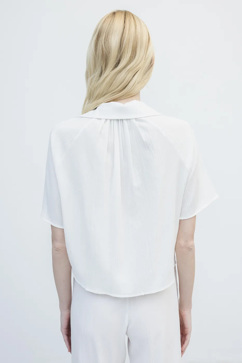 Bayan Beyaz Kısa Kollu Gömlek