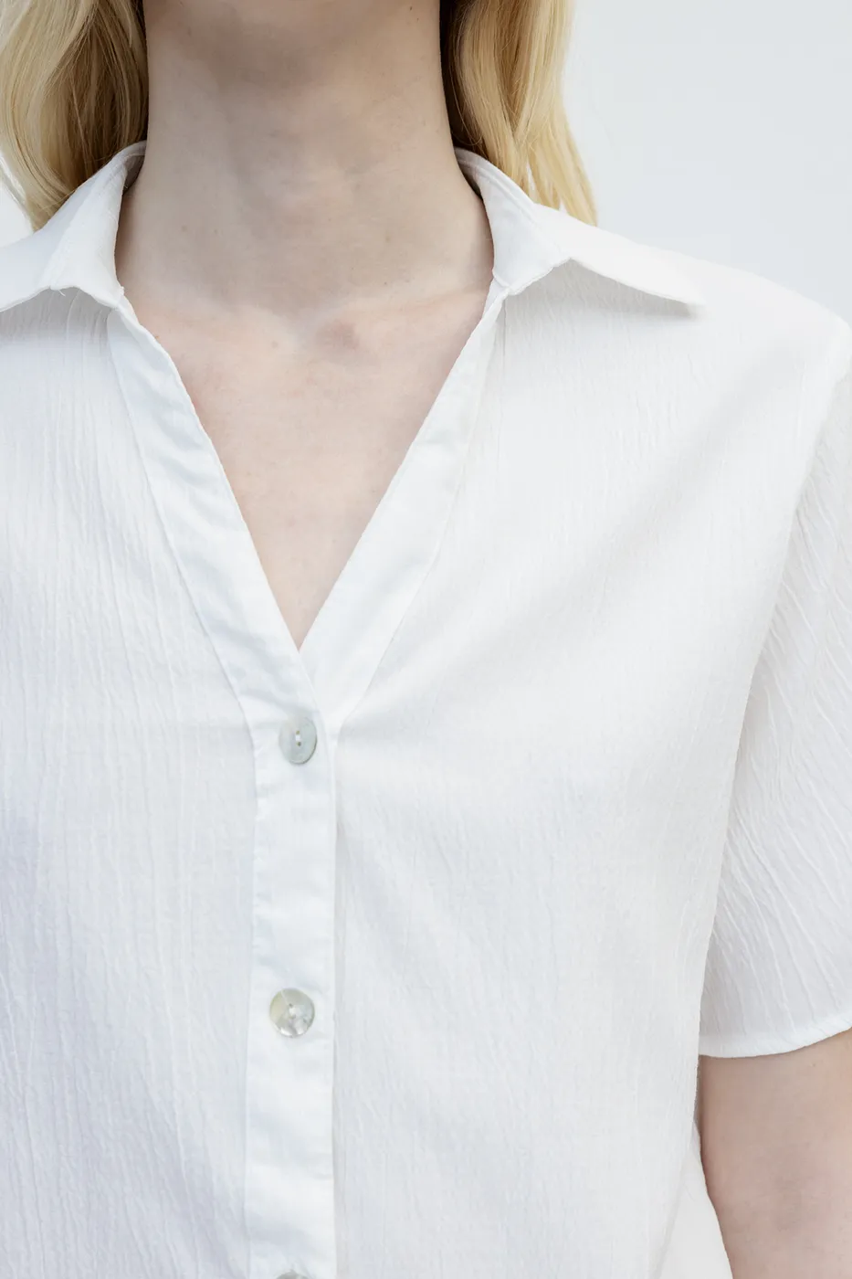 Bayan Beyaz Kısa Kollu Gömlek