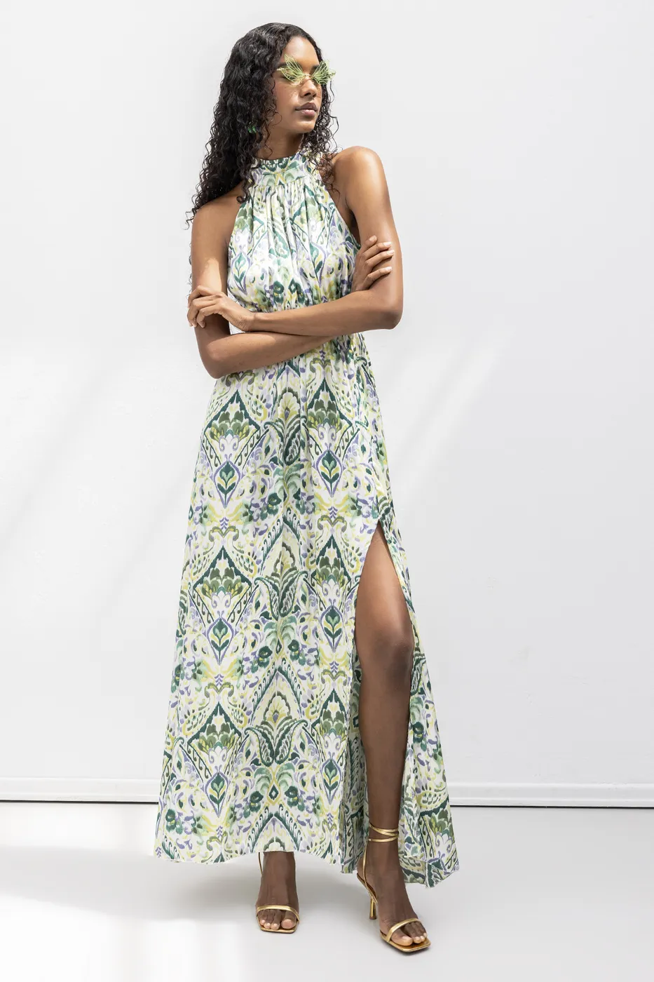 Bayan Yeşil Dik Yaka Kolsuz Saten Maksi Elbise