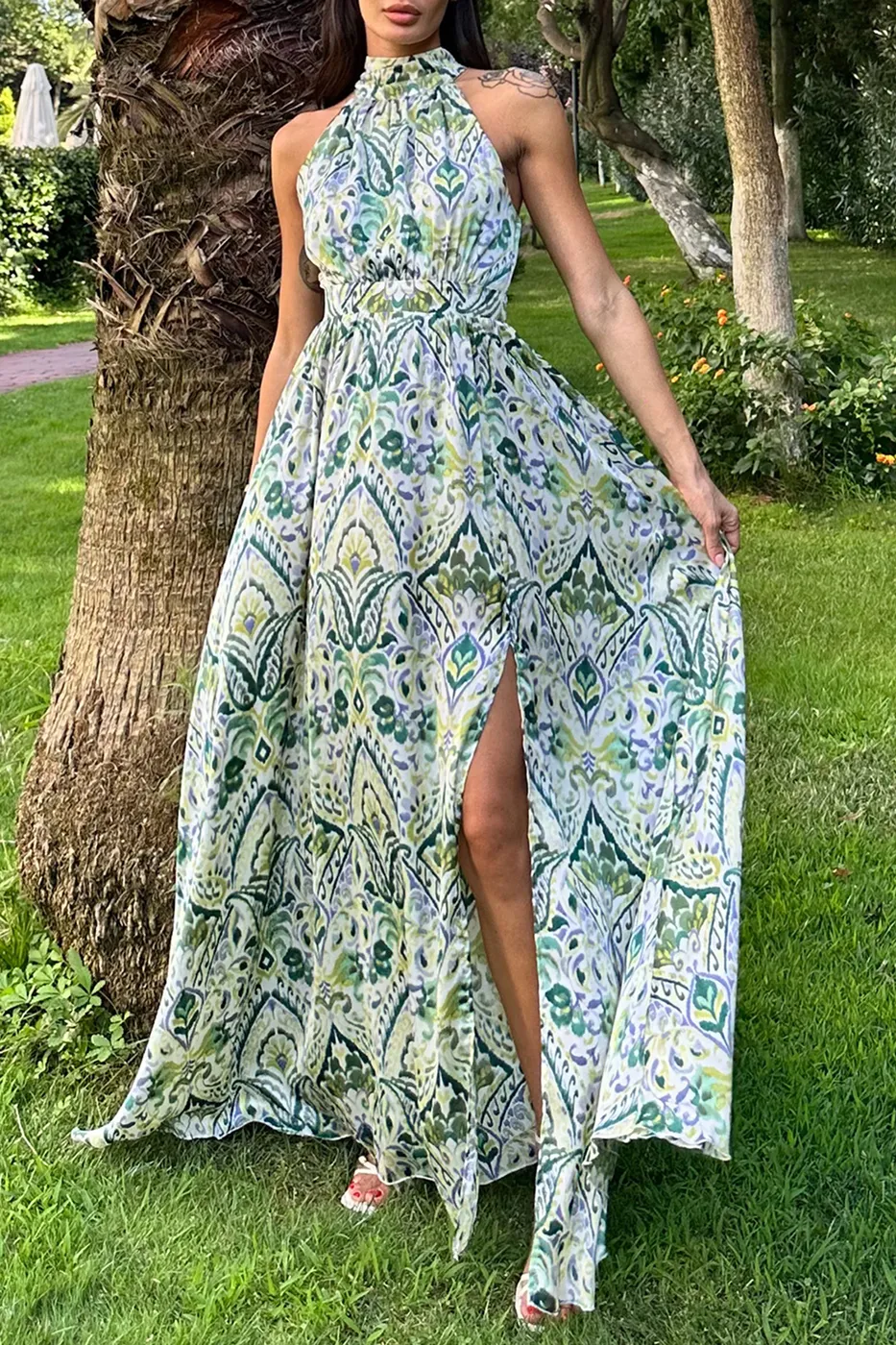 Bayan Yeşil Dik Yaka Kolsuz Saten Maksi Elbise