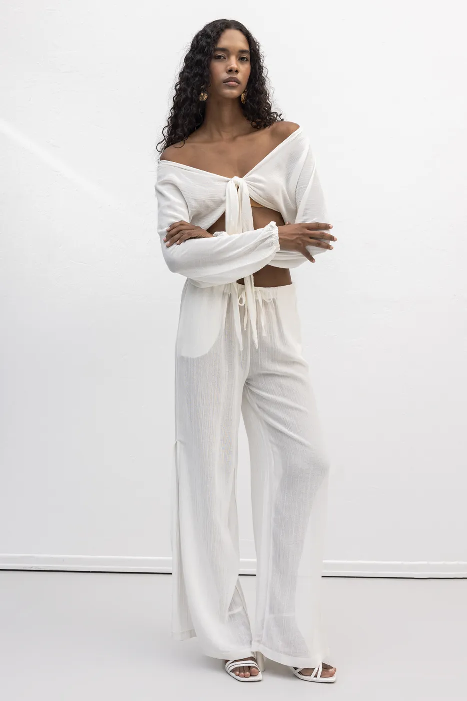 Bayan Beyaz Düz Kesim Bol Pantolon