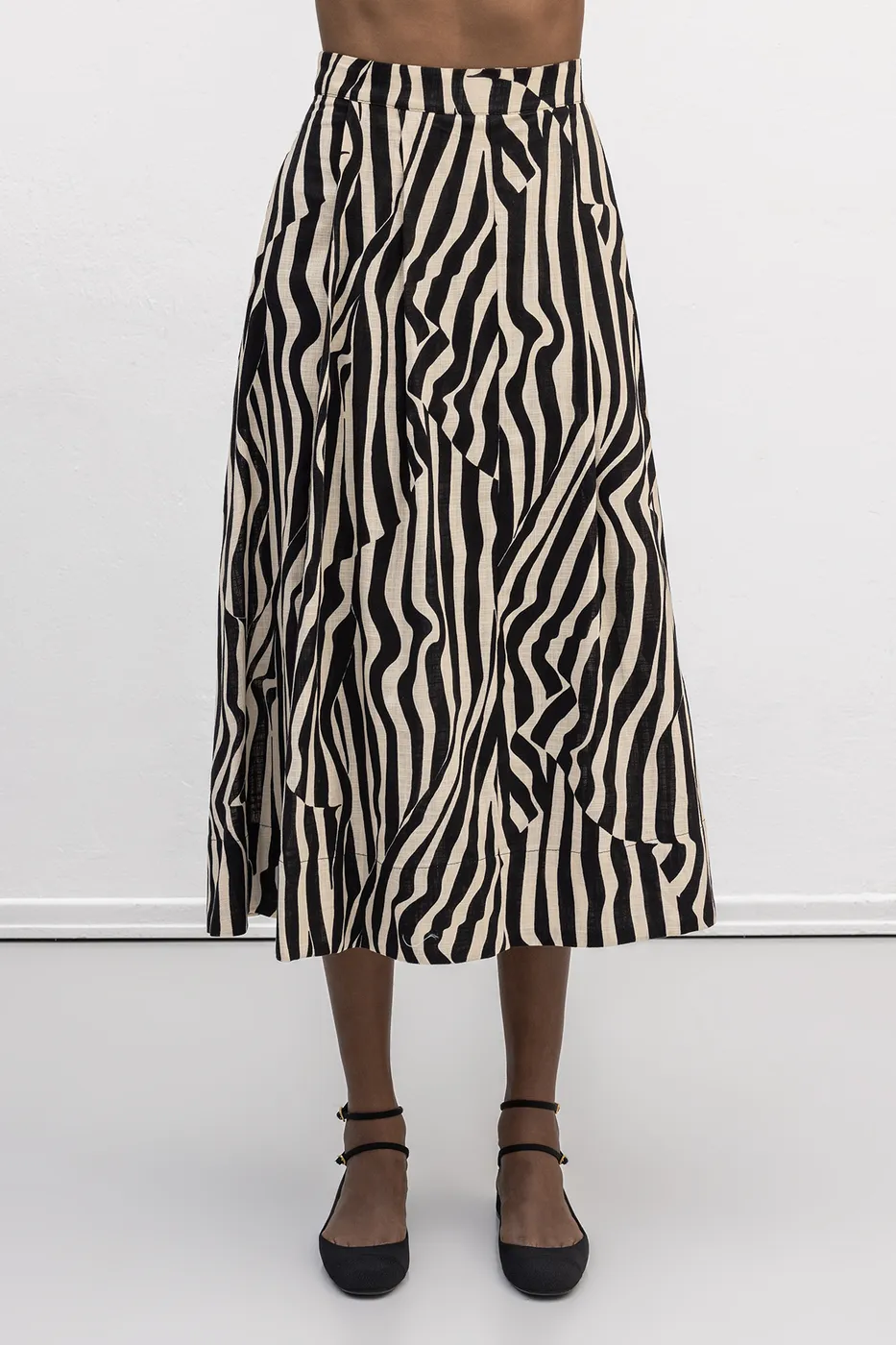 Bayan Siyah Desenli Midi Etek