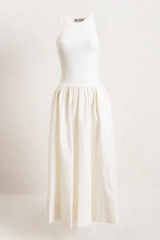 Bayan Beyaz Halter Yaka Büzgülü Midi Elbise - BSL