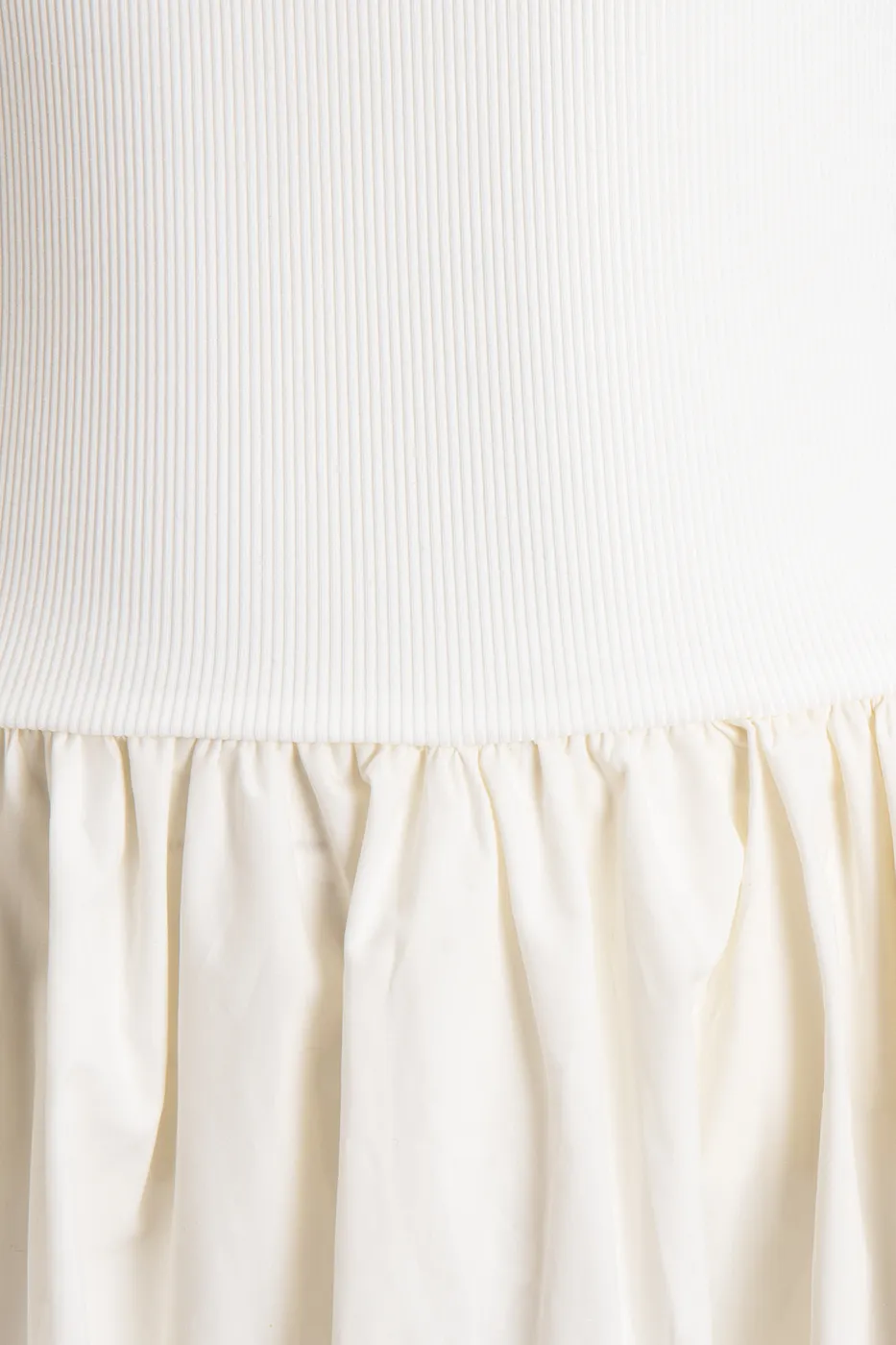 Bayan Beyaz Halter Yaka Büzgülü Midi Elbise