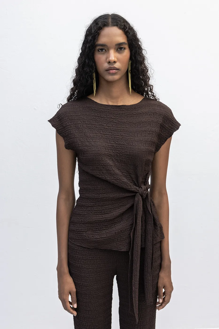 Bayan Kahverengi Dokulu Bağlama Detaylı Bluz