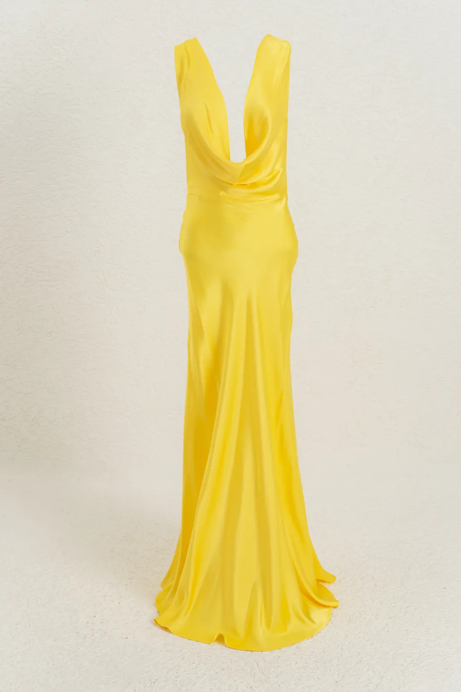 Bayan Sarı Degaje Yakalı  Maksi Saten Elbise