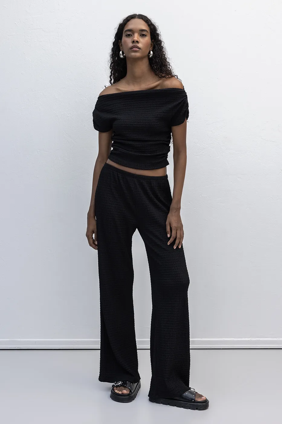 Bayan Siyah Dokulu Pantolon