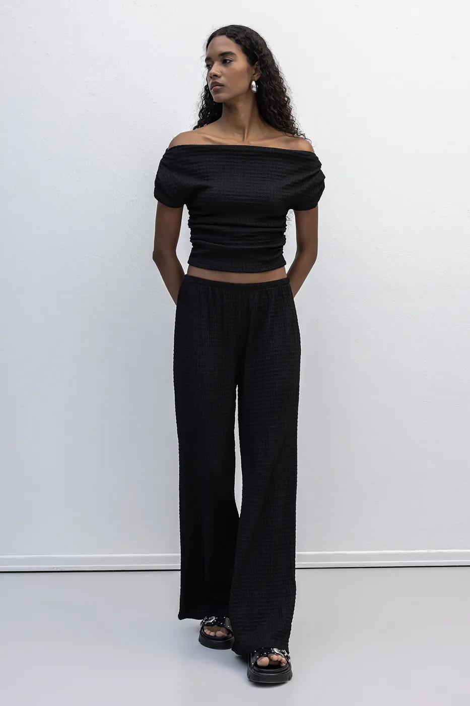 Bayan Siyah Dokulu Pantolon